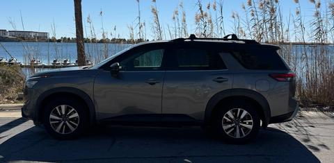 Nissan Pathfinder 2022