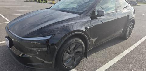 Tesla Model Y 2026