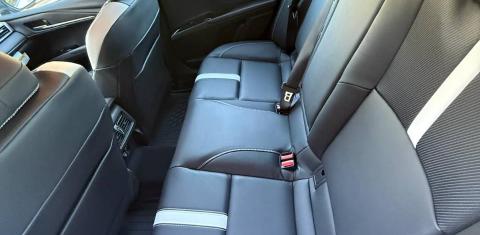 Toyota Camry Hybrid 2025