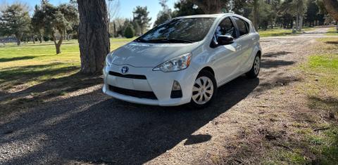 Toyota Prius c 2013