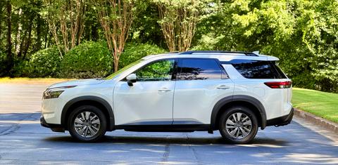 Nissan Pathfinder 2025