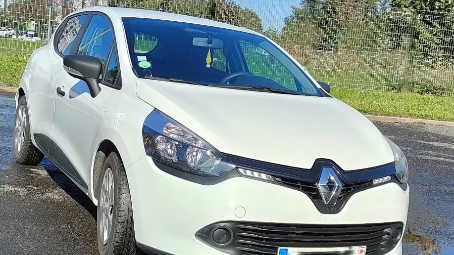 Renault CLIO IV SOCIETE 2016 à Le Blanc-Mesnil