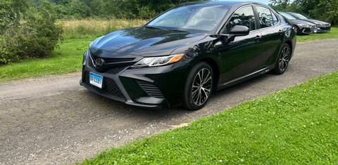 Toyota Camry 2019
