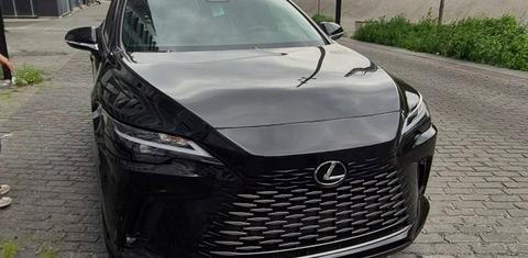 Lexus RX 2025