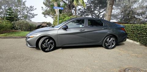 Hyundai Elantra 2025