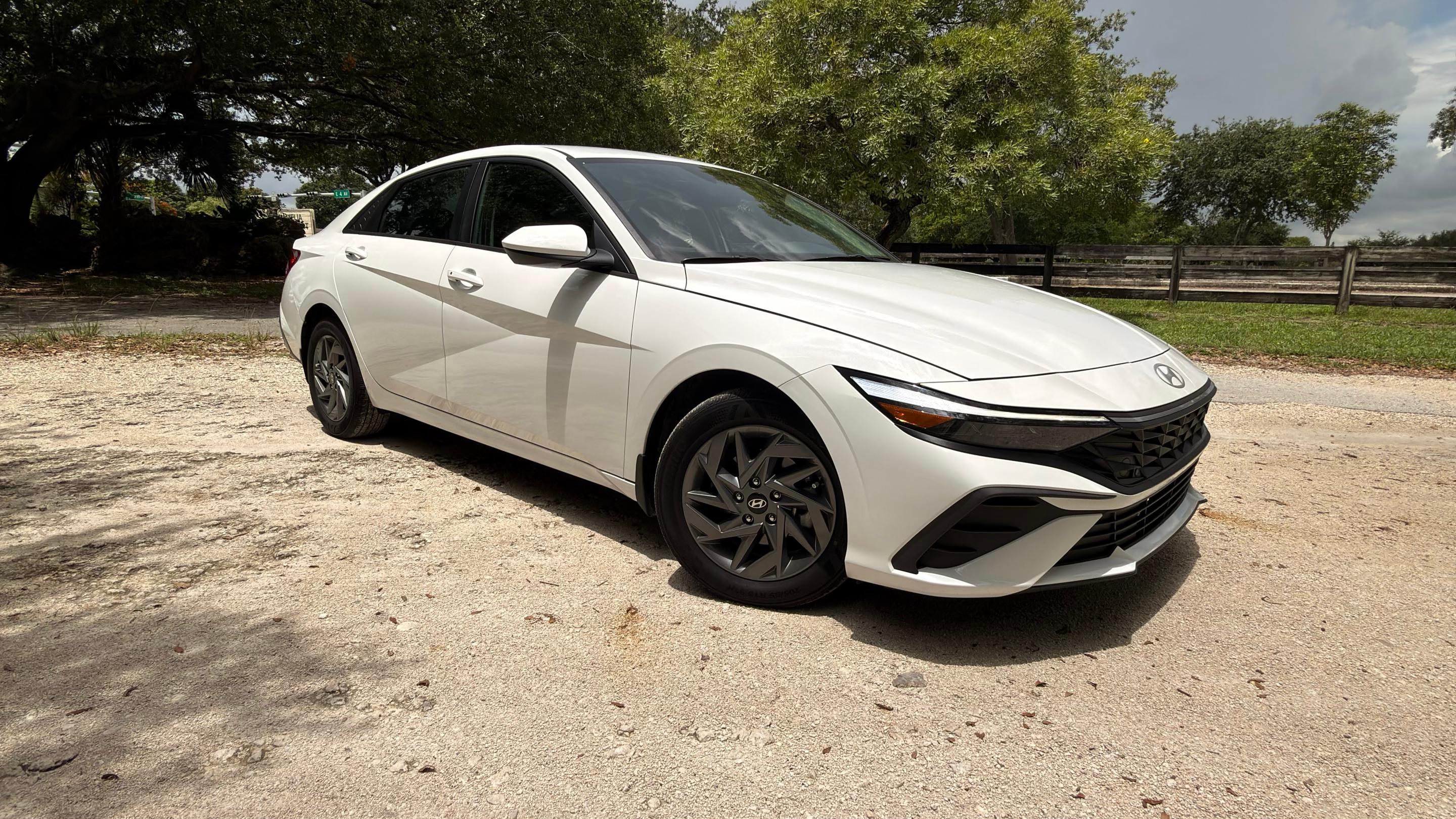 Hyundai Elantra 2024 in North Miami, FL
