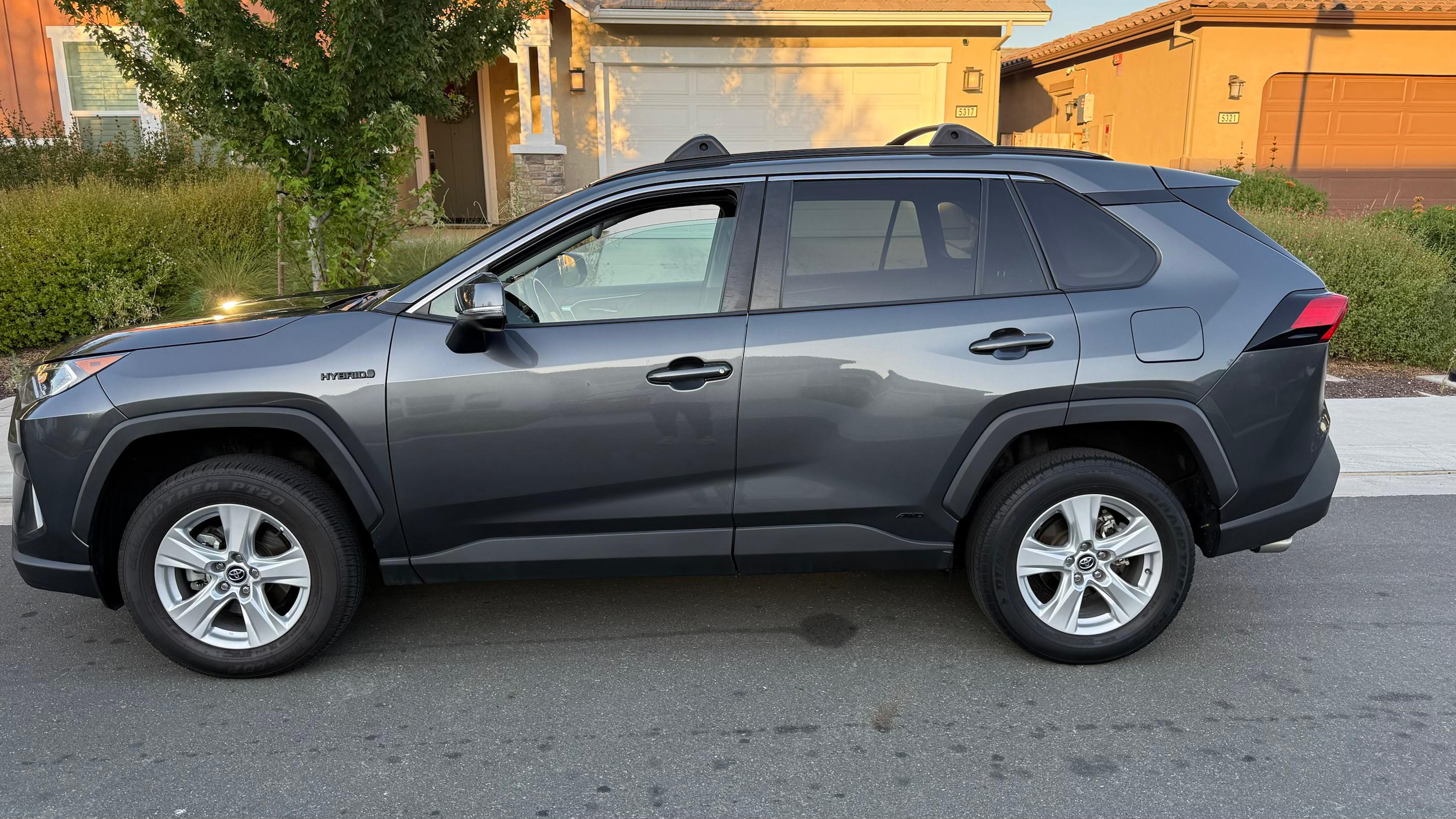 Toyota RAV4 Hybrid 2021 in 