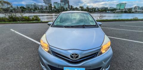 Toyota YARIS 2014