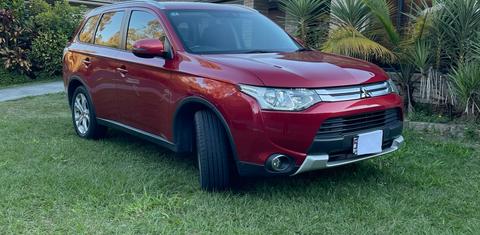 Mitsubishi OUTLANDER 2014