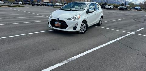 Toyota Prius c 2015