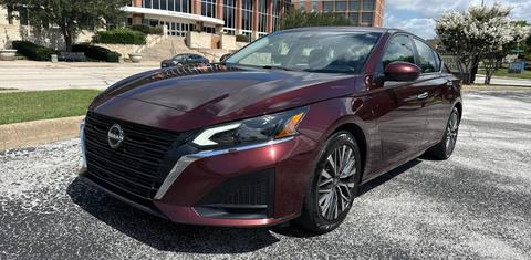 Nissan Altima 2023