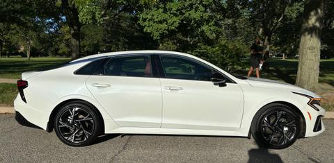 Kia K5 2025