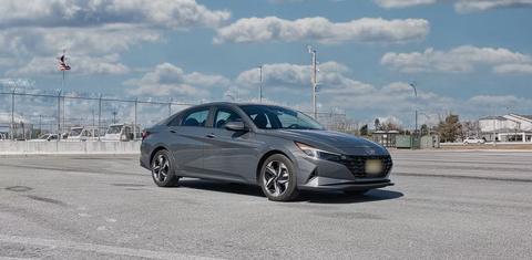Hyundai Elantra 2023