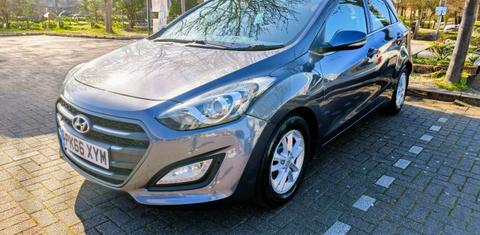 Hyundai i30 2016