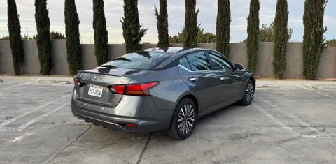 Nissan Altima 2024