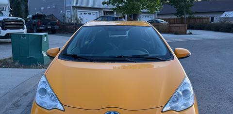 Toyota Prius c 2014