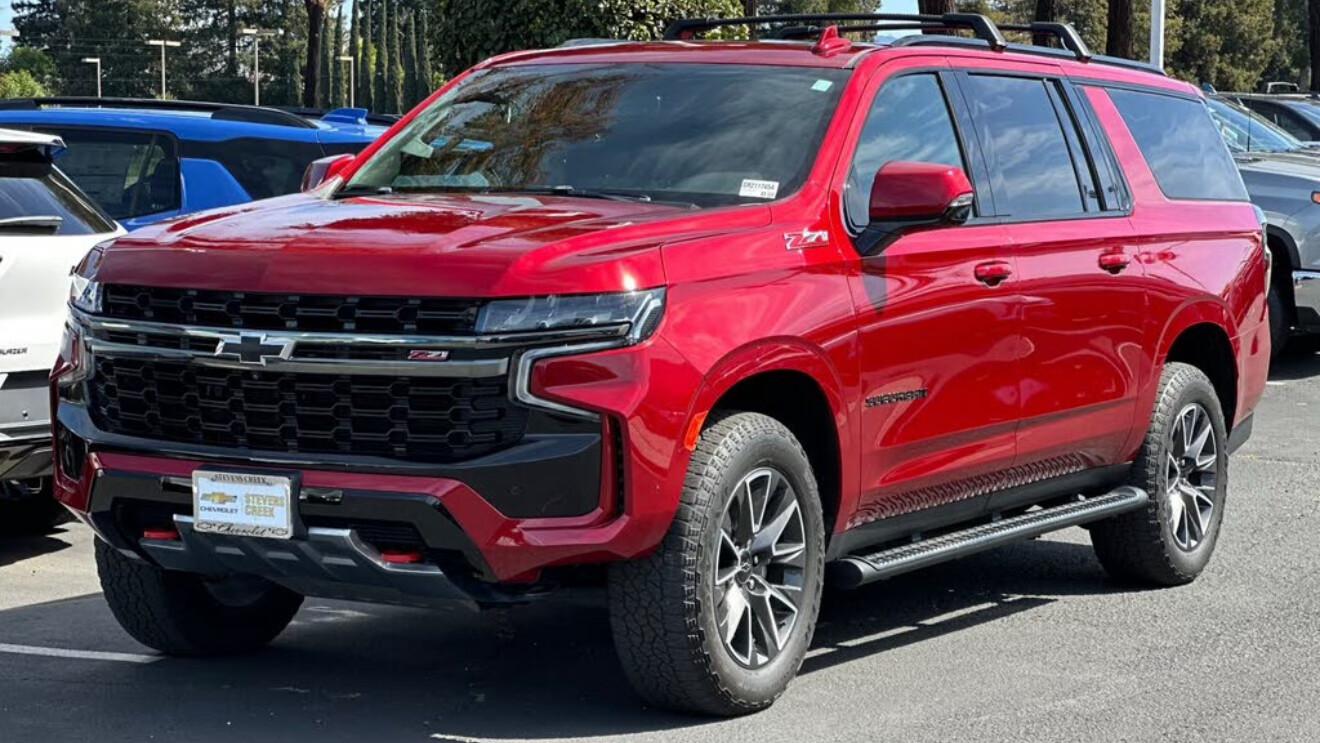 Chevrolet Suburban 2022 in Clovis, CA