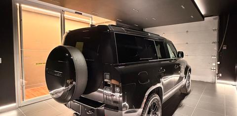 Land Rover Defender 2026