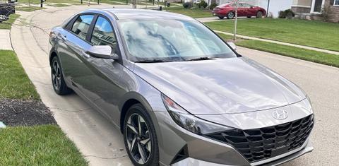 Hyundai Elantra 2023