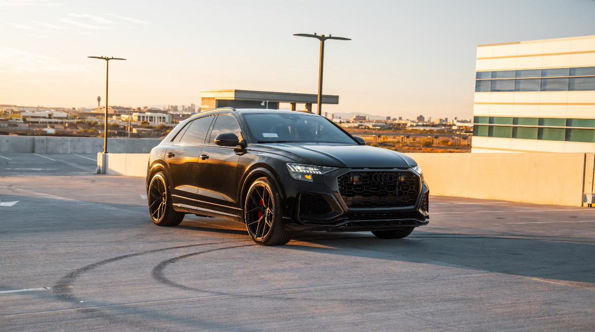 Audi RS Q8 2022 in 