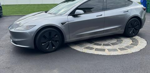 Tesla Model 3 2025