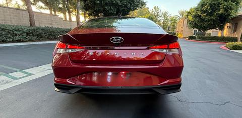 Hyundai Elantra 2023