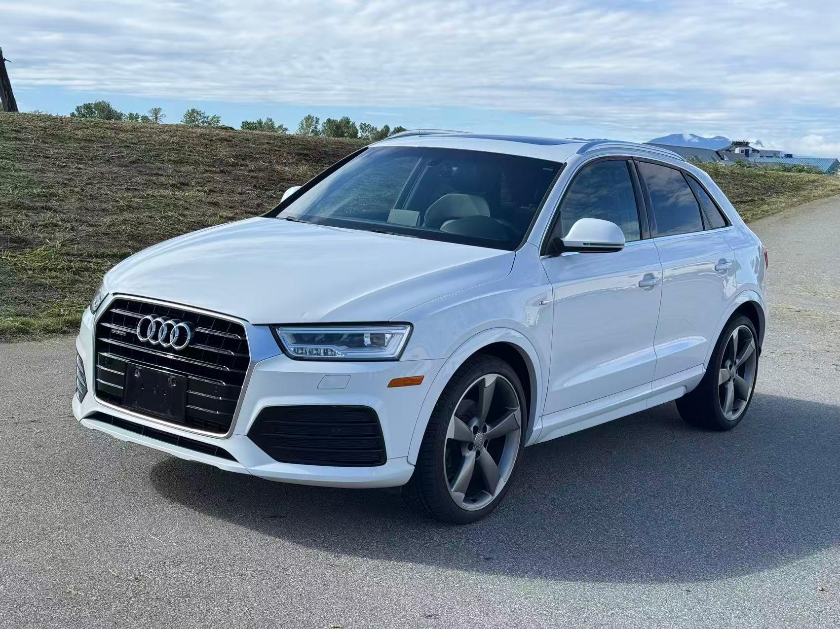 Audi Q3 2016 à 