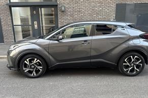 Toyota C-HR 2023 à Bobigny
