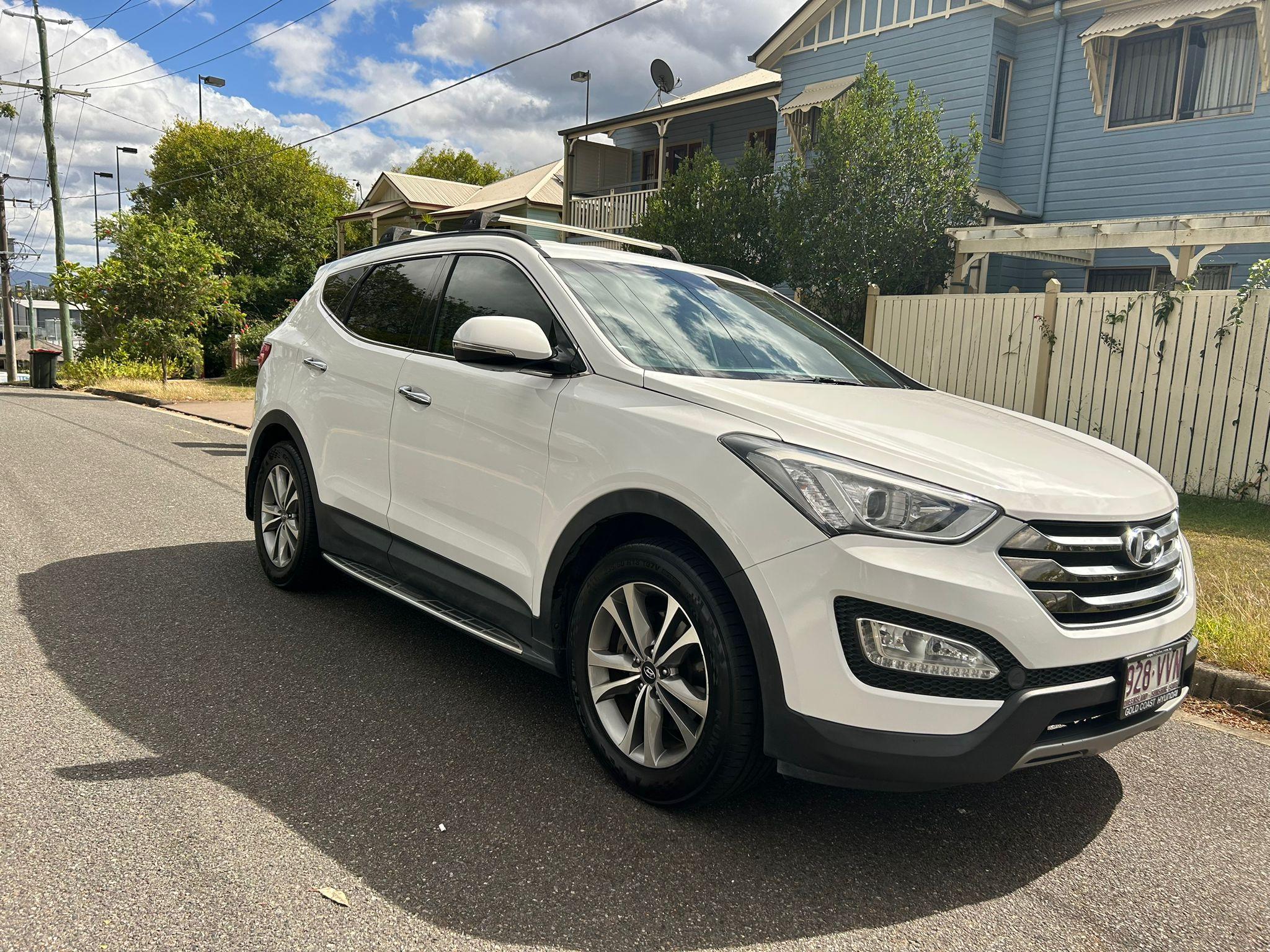 Hyundai SANTA FE 2015 in Moorooka