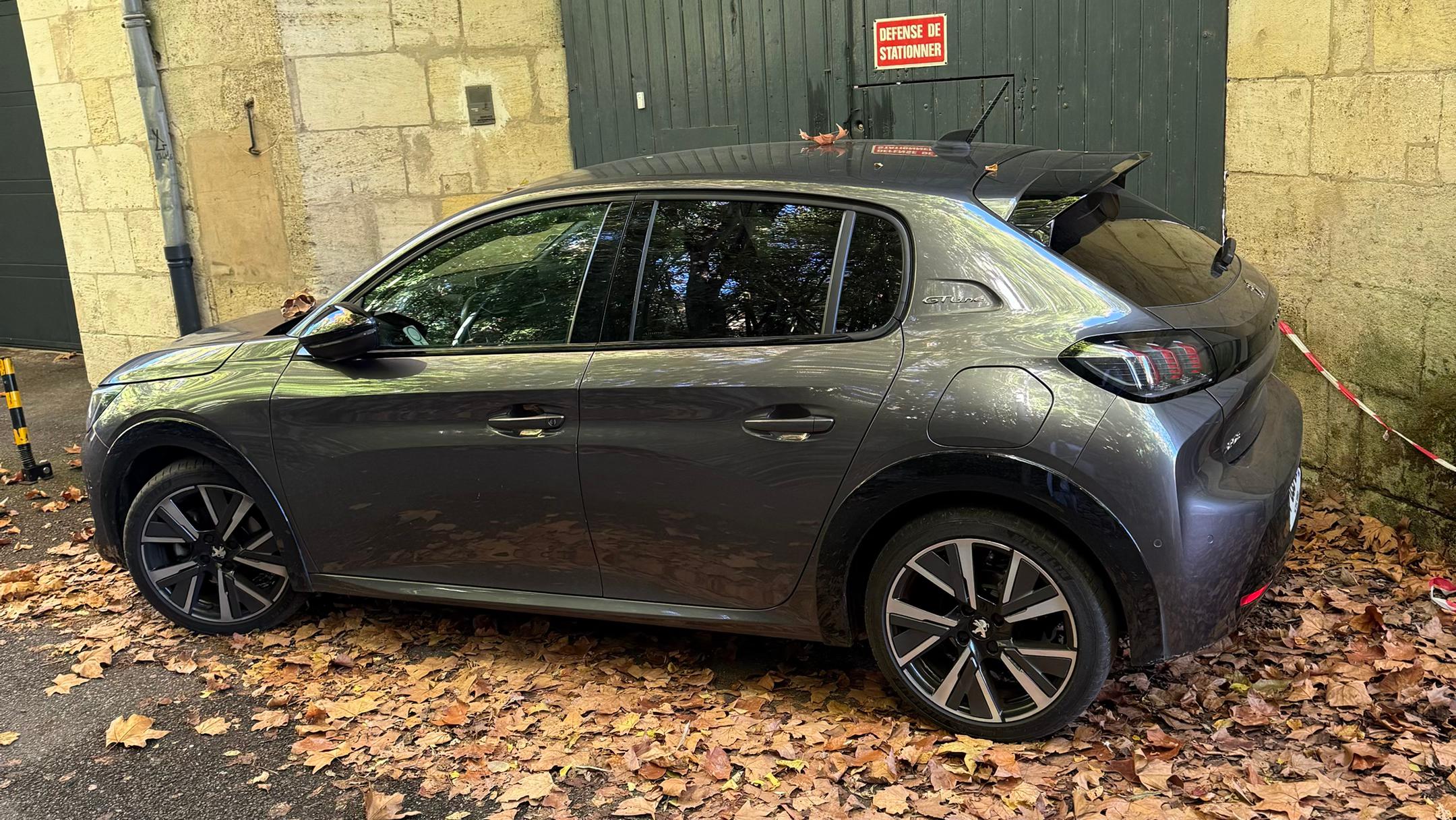 Peugeot 208 2020 à Le Taillan-Médoc