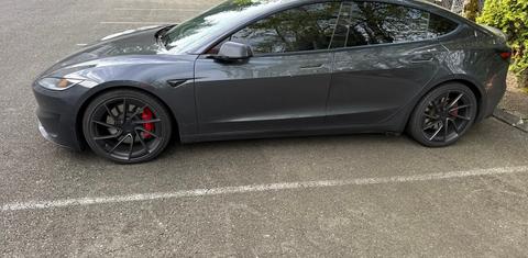 Tesla Model 3 2024