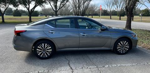 Nissan Altima 2023