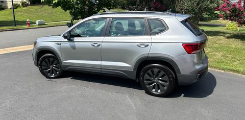 Volkswagen Taos 2024