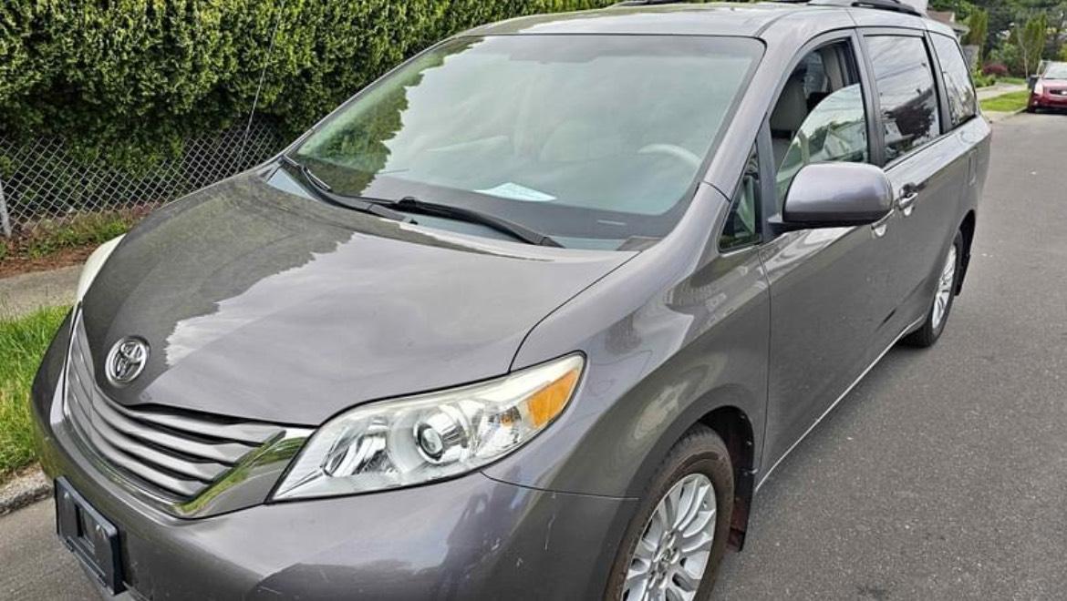 Toyota Sienna 2012 in New Milford, CT