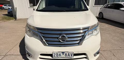 Nissan Serena 2015