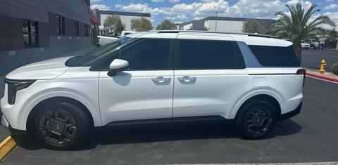 Kia Carnival Hybrid 2026