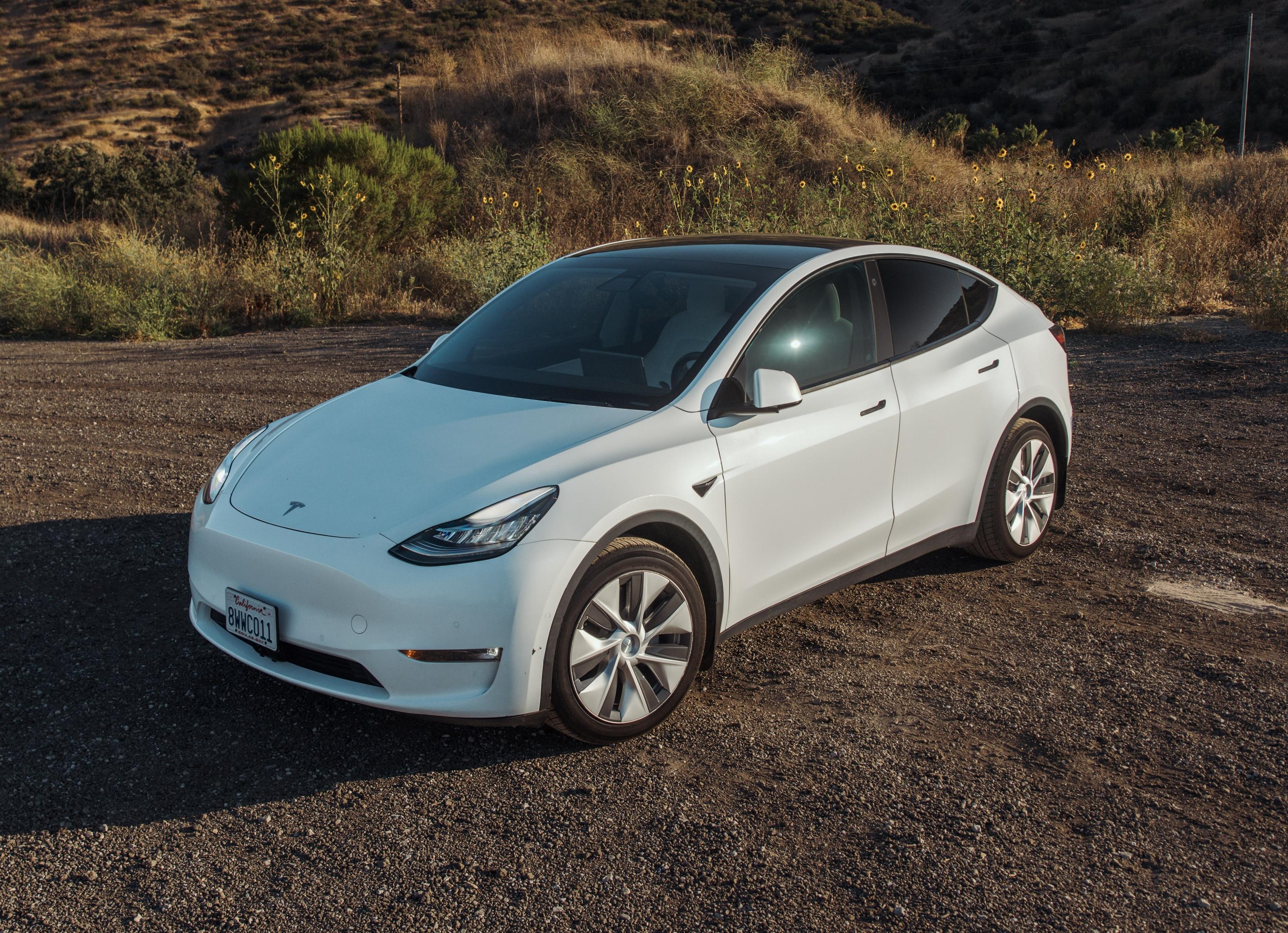 Tesla Model Y 2021 in Los Angeles, CA
