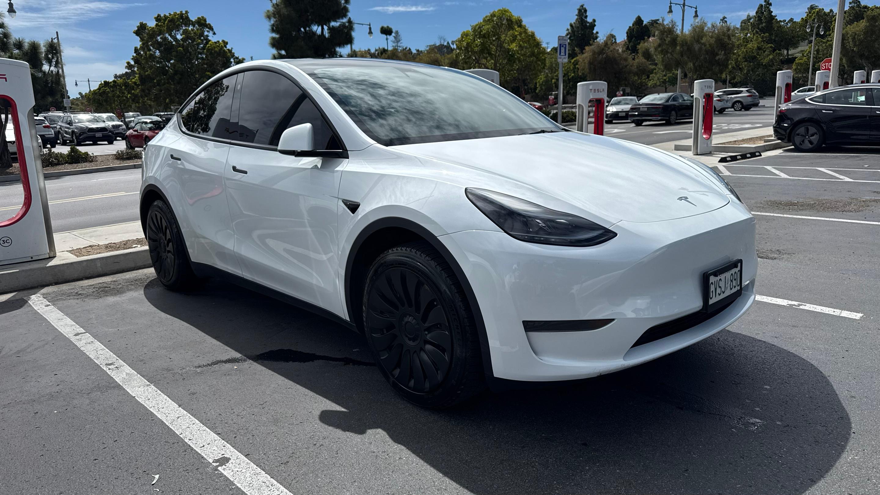 Tesla Model Y 2023 in San Diego, CA