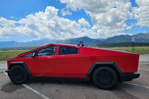 Tesla Cybertruck 2024 in Centennial