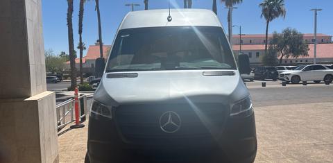 Mercedes-Benz Sprinter 2025