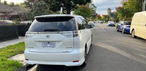 Toyota TARAGO 2013