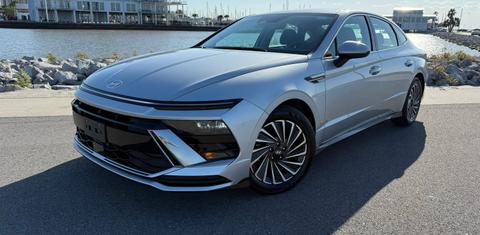 Hyundai Sonata Hybrid 2024
