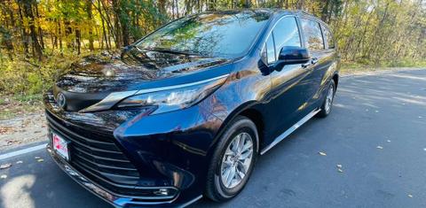 Toyota Sienna 2025