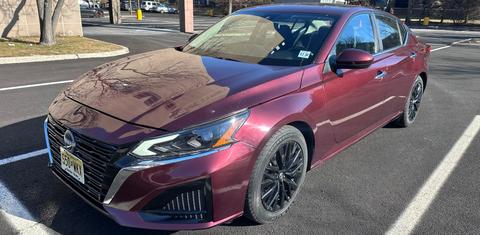 Nissan Altima 2025