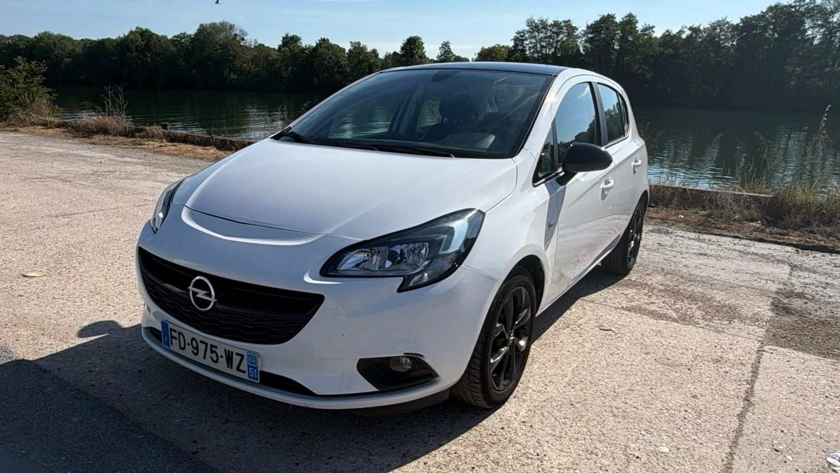 Opel CORSA 2019 à Melun