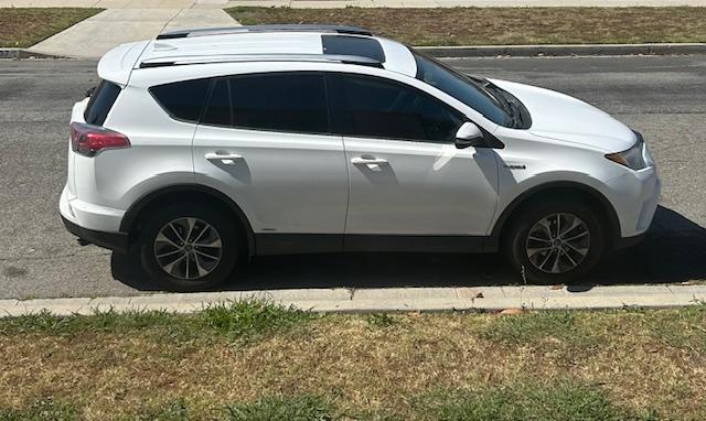 Toyota RAV4 Hybrid 2016 in Inglewood, CA