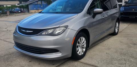 Chrysler Pacifica 2017