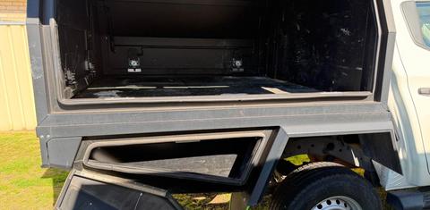 Mitsubishi TRITON 2023