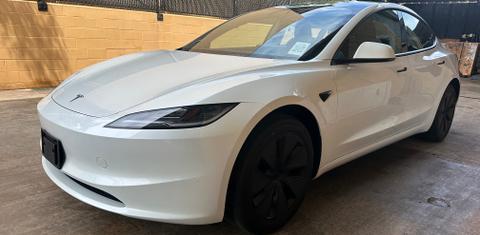 Tesla Model 3 2025