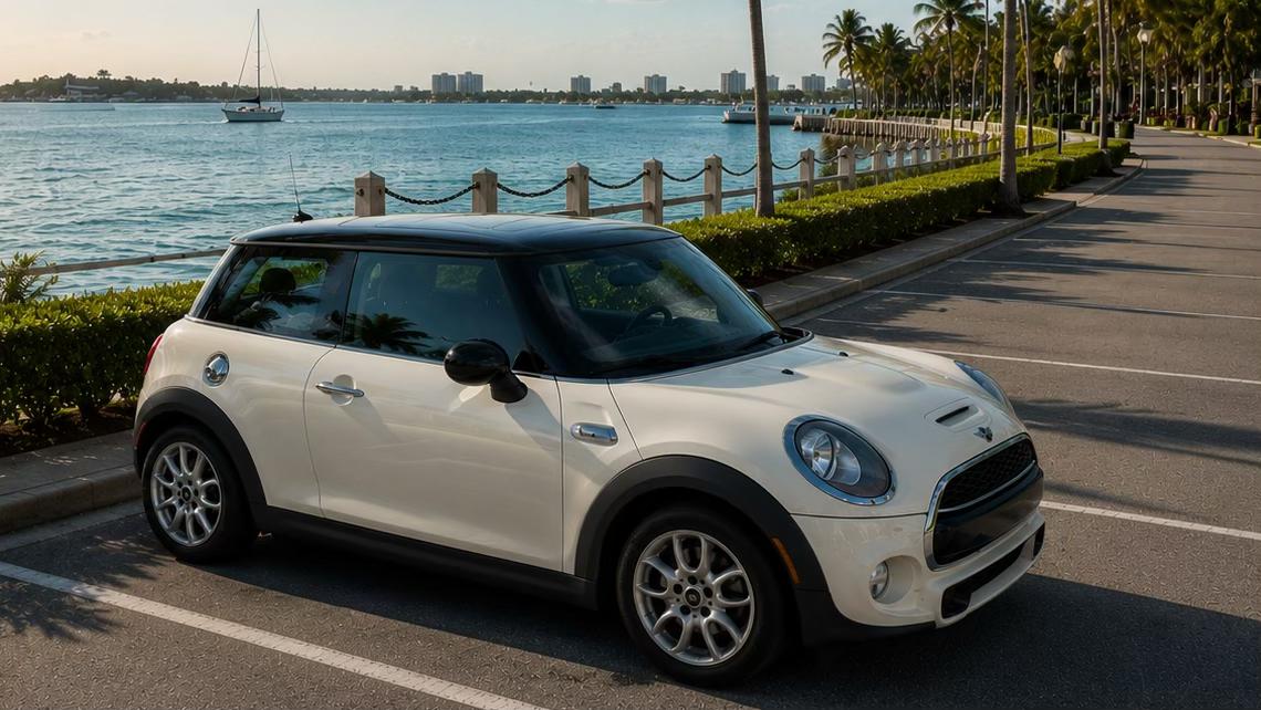 MINI Hardtop 2 Door 2016 in 